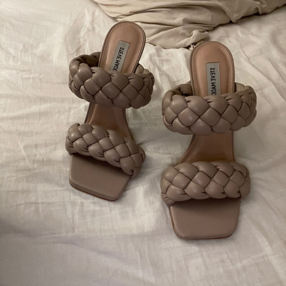 Steve Madden Pumps